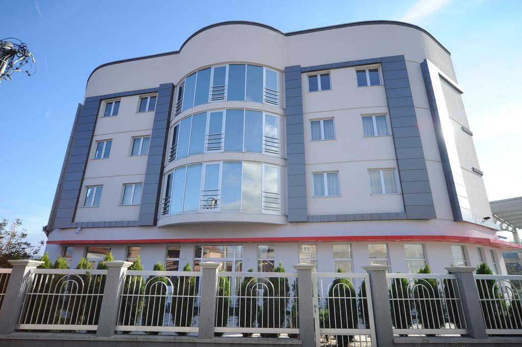 Garni Uni Elita Lux Hotel Nis Exterior foto
