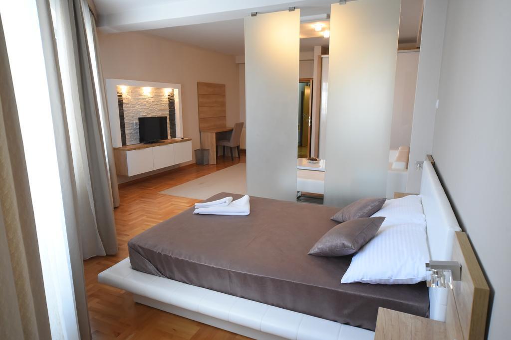 Garni Uni Elita Lux Hotel Nis Exterior foto