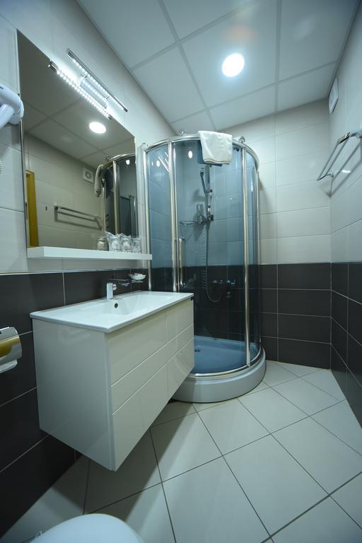 Garni Uni Elita Lux Hotel Nis Exterior foto