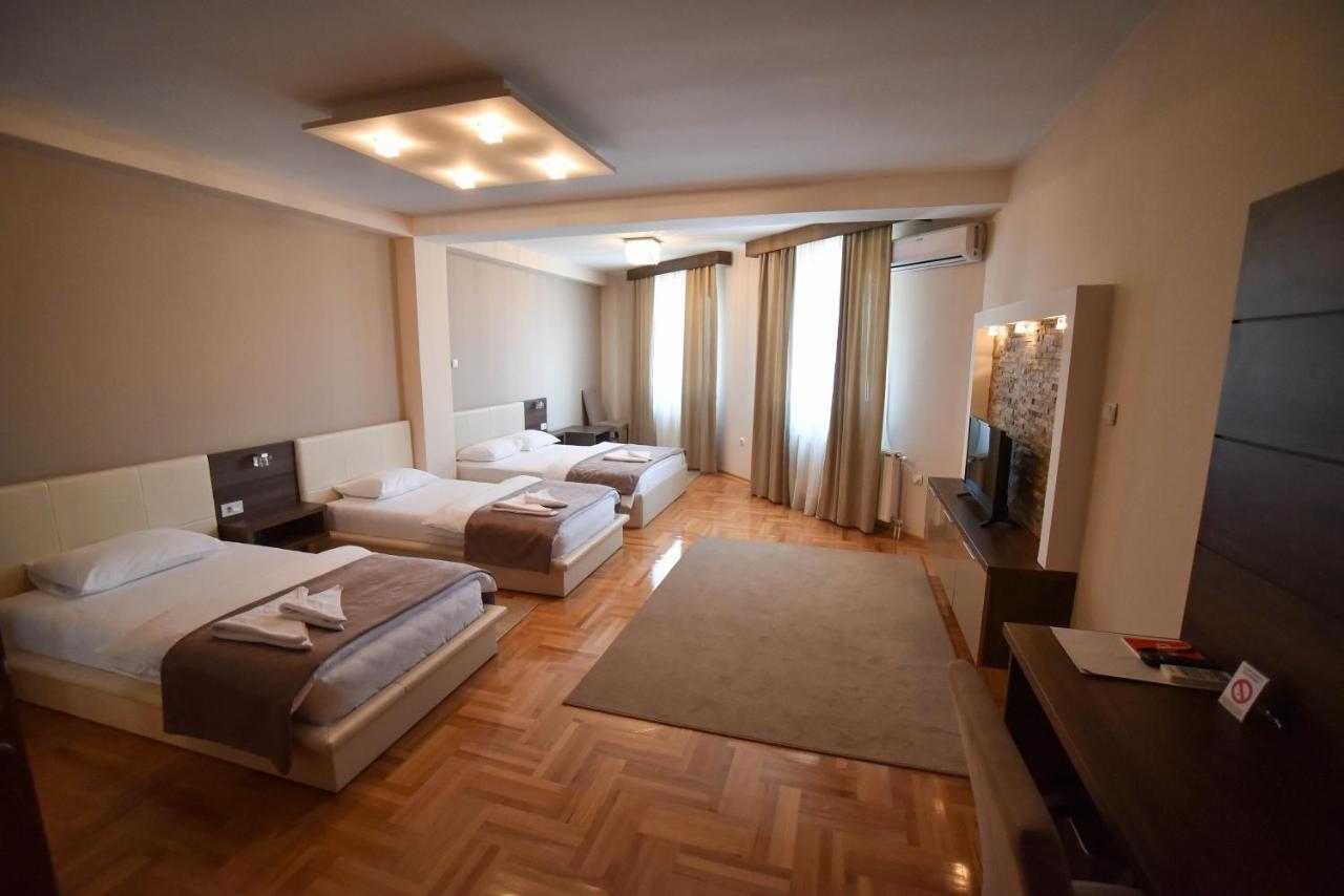 Garni Uni Elita Lux Hotel Nis Exterior foto